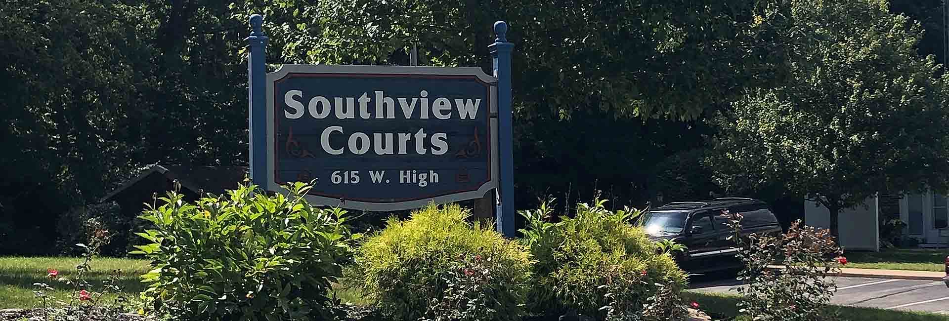 Southview Courts sign